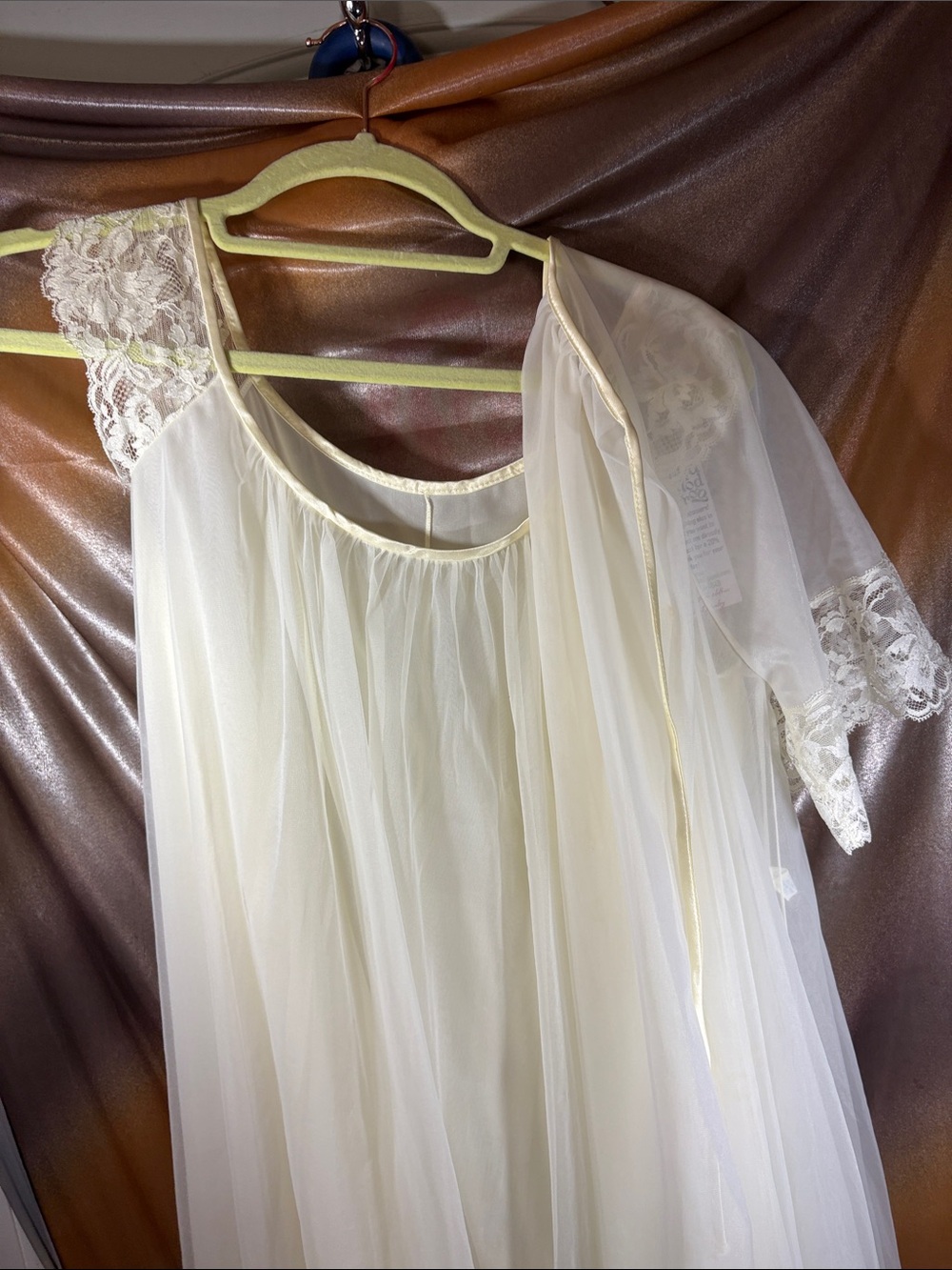Vintage 60’s 2 piece pinafore Cream Lace-Trim Nightgown Soft Sheer. DD - Picture 7 of 11